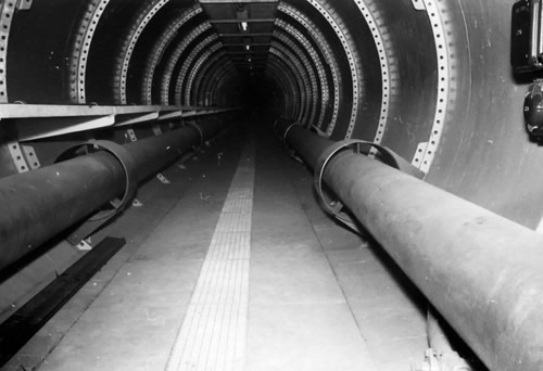 PEGUS tunnelverbinding onder het Amsterdam Rijnkanaal Utrecht foto 1957 HUA52384