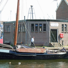 De oude vissershaven van Spakenburg